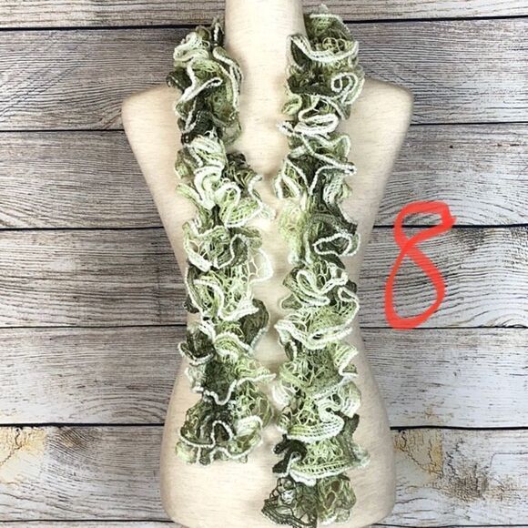 NEW Handmade knit ruffle scarf. - Picture 11 of 14